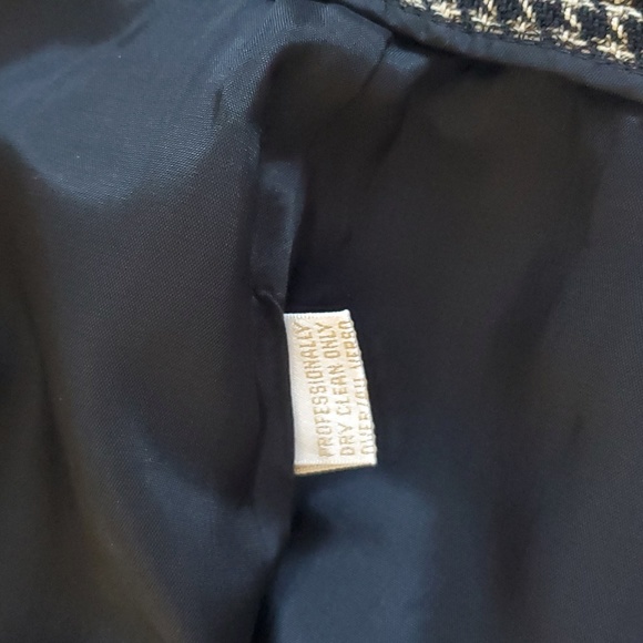 Dana Buchman Houndstooth Skirt, 4P - Picture 14 of 14